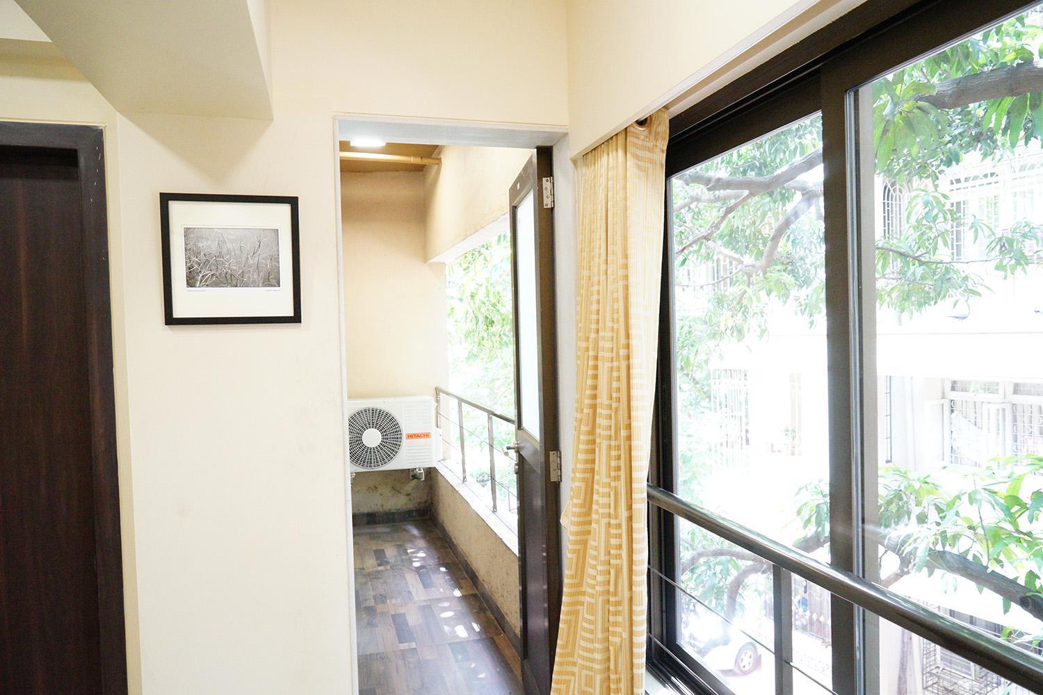 Large, Modern, Private 3bhk, Khar West, Apartment